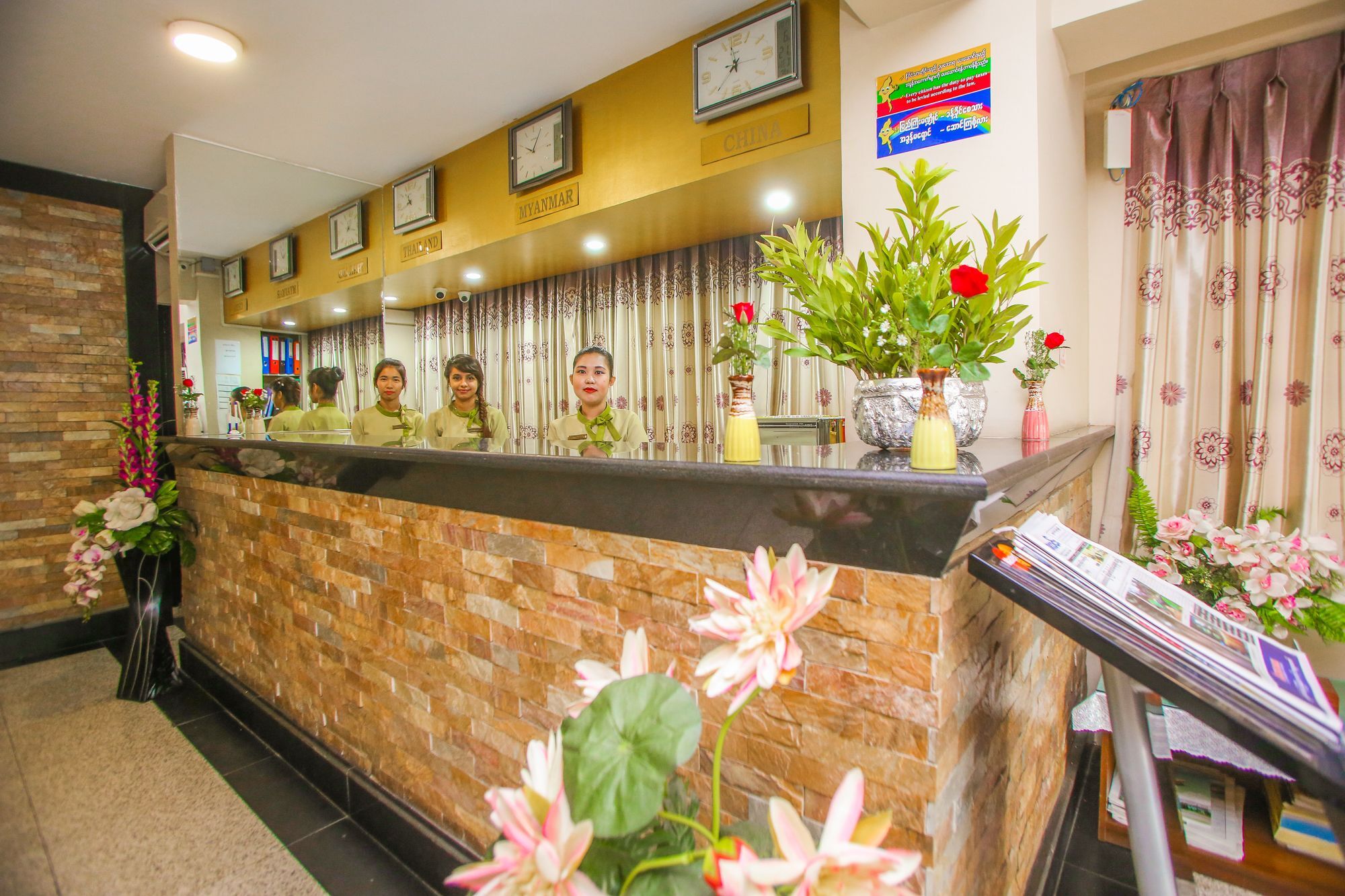 Grace Treasure Hotel Rangum Exterior foto